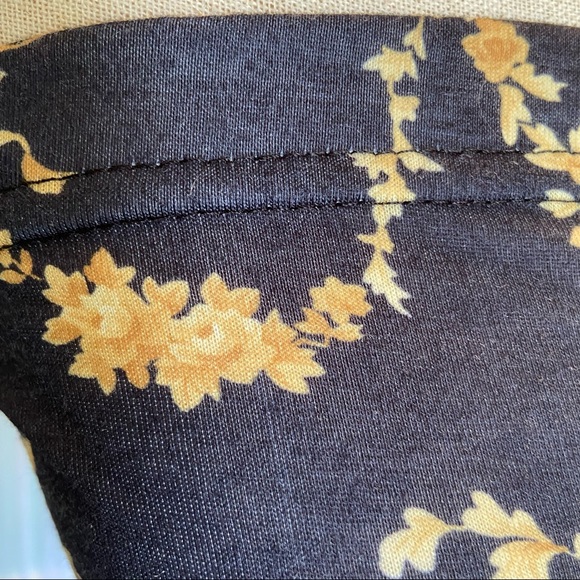 Boohoo Floral Print Dress - Picture 7 of 16